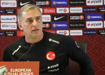 Stefan Kuntz görevden alındı