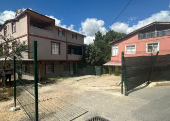 Ümraniye'de çit gerginliği yaşanıyor