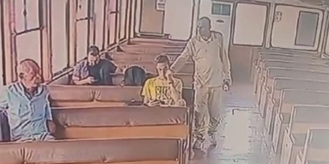 Vapurda yolcunun saçının yakılmasıyla ilgili yeni görüntüler