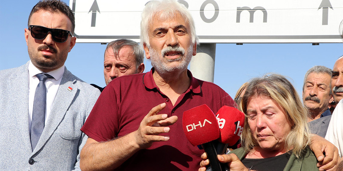 Kayseri'de, 21 Temmuz'da annesinin yanından 'lavaboya gidiyorum' diyerek ayrılan ve 13 gün sonra viyadükte cesedi bulunan Enes Ahmet Tekin'in (24) doğum gününde ailesi olay yerinde basın açıklaması yaptı.