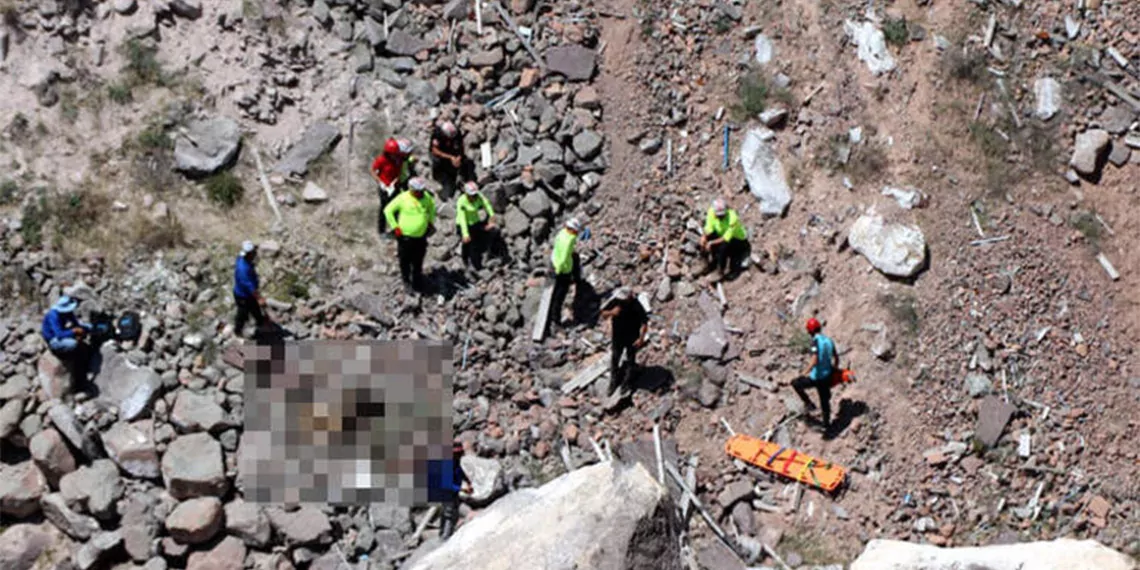 Kayseri'de kaybolduktan 13 gün sonra viyadük altındaki dere yatağında cesedi bulunan tıp fakültesi öğrencisi enes'in otopsi raporu ortaya çıktı.