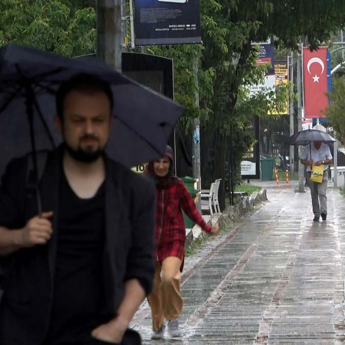 İstanbul için hafta sonu kuvvetli yağış uyarısı