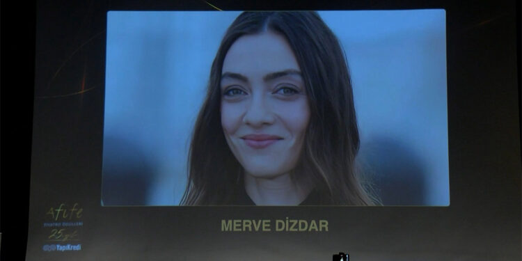 25'inci Yapı Kredi Afife Tiyatro Ödülleri'nin adayları belli oldu