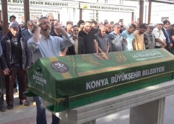 Halk koşusunda kalp krizi geçiren mühendis toprağa verildi