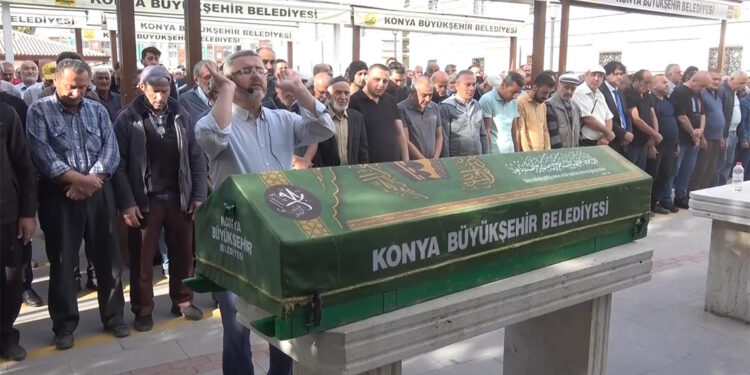 Halk koşusunda kalp krizi geçiren mühendis toprağa verildi