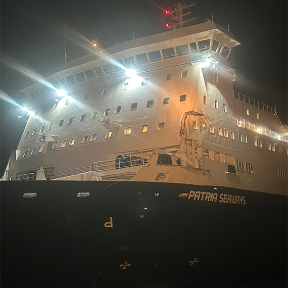 Yassıada açıklarında gemiler çarpıştı