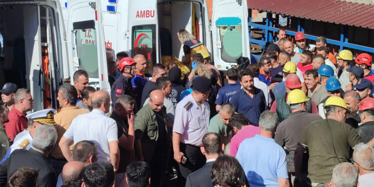 Kömür madenindeki göçükte yaralanan 6 kişiden 3'ü taburcu oldu