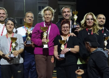 100'üncü yıl Tenis Turnuvası'nda ödüller verildi