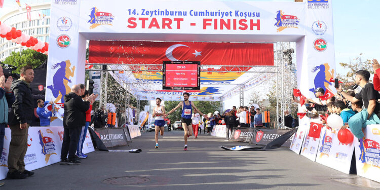 14. Zeytinburnu Uluslararası Cumhuriyet Koşusu gerçekleştirildi