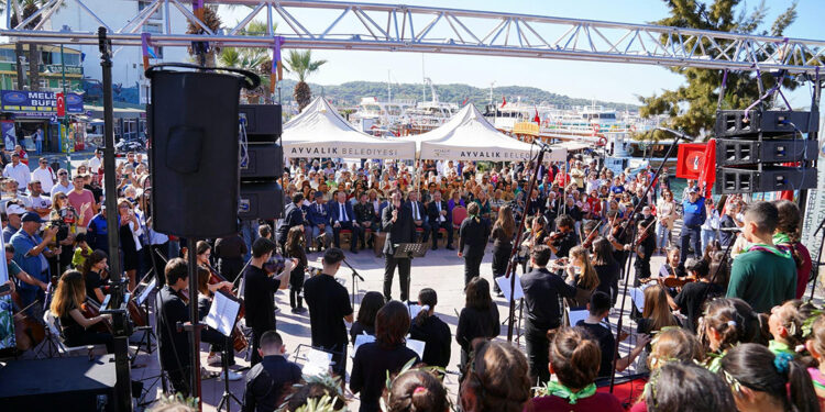 18'inci Ayvalık Zeytin Hasat ve turizm festivali başladı