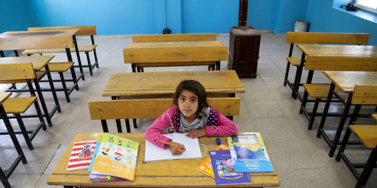 2 derslikli okulda 1 öğrenci eğitim görüyor