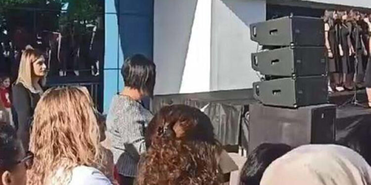 29 Ekim'deki konuşması nedeniyle gözaltına alınan öğretmen serbest