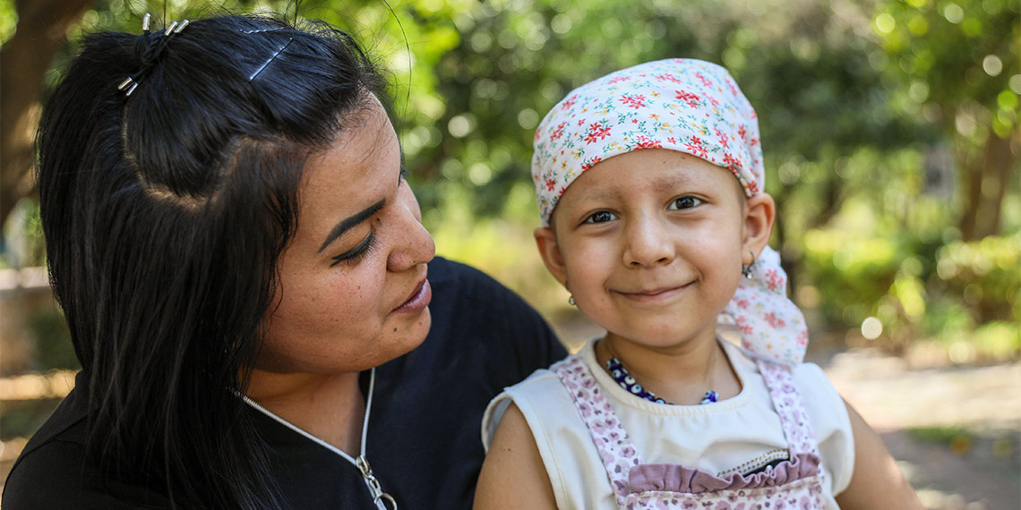 5 yaşındaki lösemili kıza, annesinden ilik nakledildi