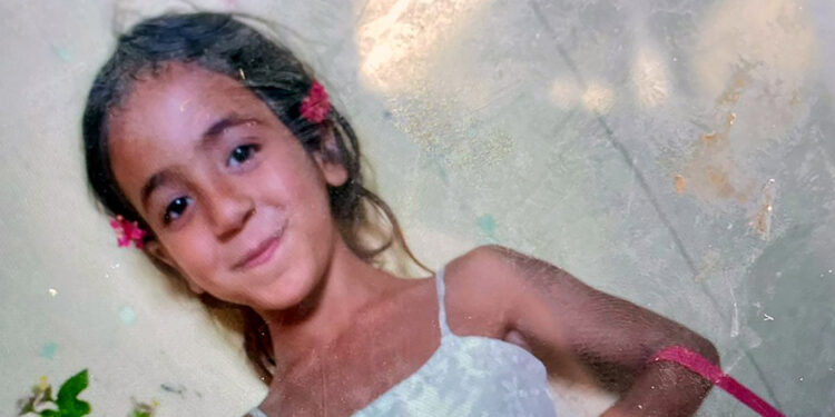 6 yaşındaki Fatma, maganda kurşunu ile ağır yaralandı