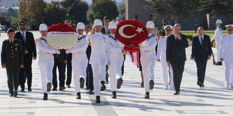 Fahri Korutürk ölümünün 36'ncı yılında anıldı