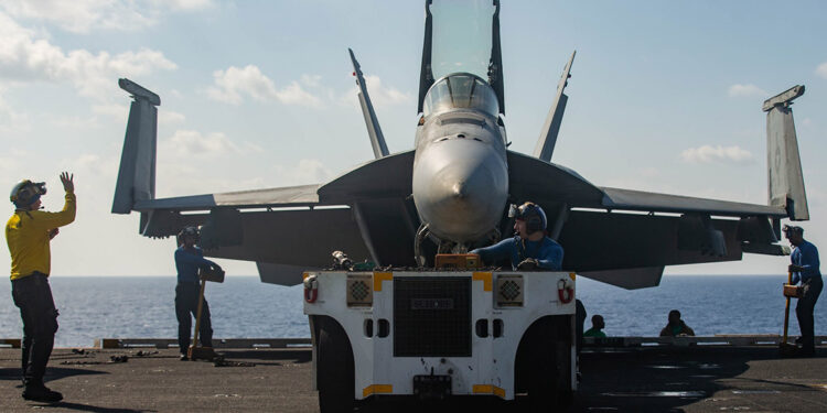 ABD uçak gemisine ait sosyal medya hesabından paylaşım