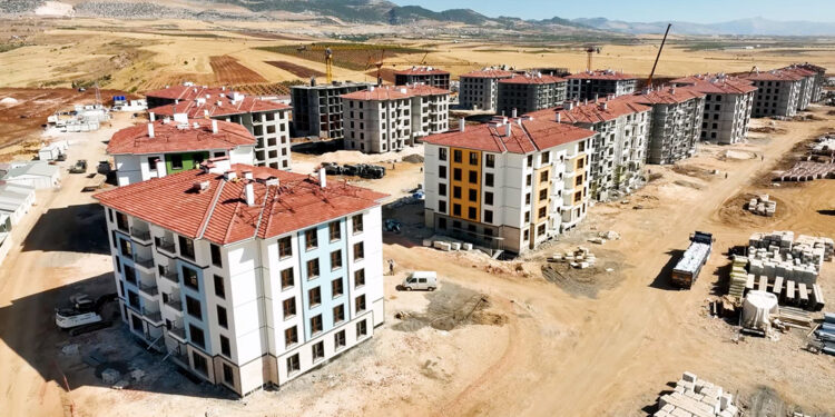 Adıyaman'da afet konutlarında son aşamaya geldik