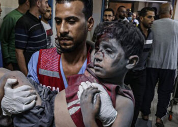 Al-Quds hastanesinde korku ve panik içindeyiz