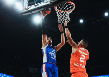 Anadolu Efes-Valencia Basket: 77-73
