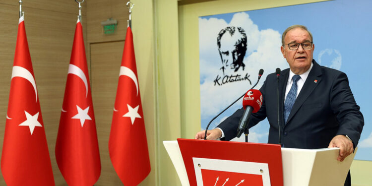 Anayasa laflarının altında seçim hesabı olduğunu görürüz