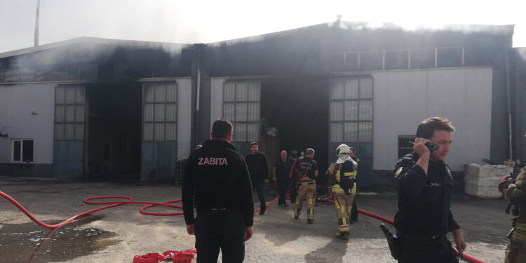 Ankara'da atık ayrıştırma merkezinde yangın