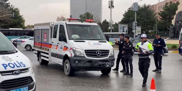 Ankara'da patlama sesi duyuldu