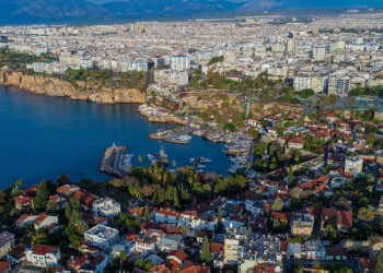 Antalya, yabancıların konut yatırımında gözdesi