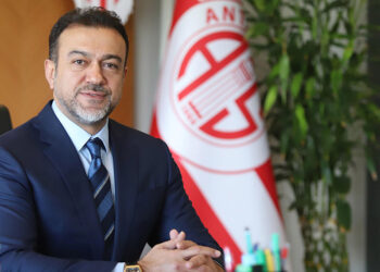 Antalyaspor Başkanı Sabri Gülel görevi bırakıyor