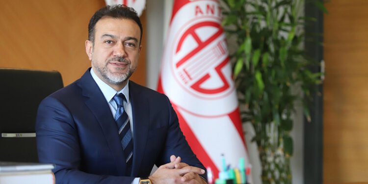 Antalyaspor Başkanı Sabri Gülel görevi bırakıyor