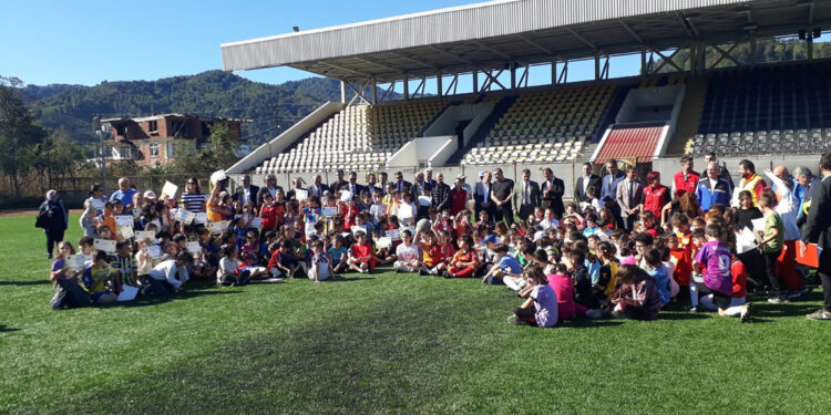 Arhavi'de 12'nci Grassroots Futbol Şenliği yapıldı