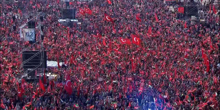 Atatürk Havalimanı'nda 'Büyük Filistin Mitingi'
