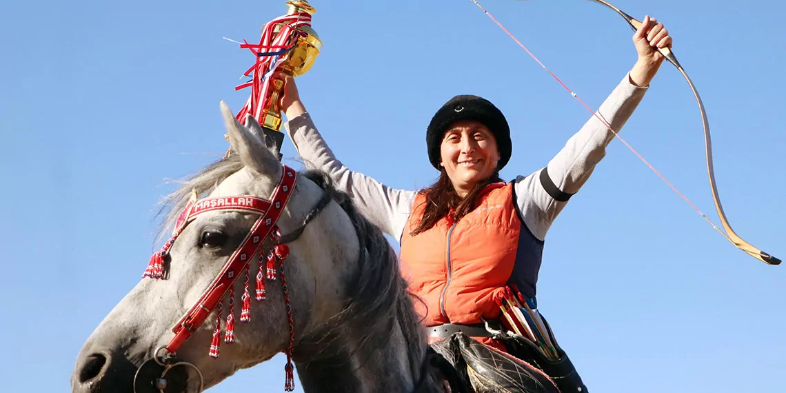 Ayse melek ogretmen atli okculuk milli takimina da secildiw - spor haberleri - haberton