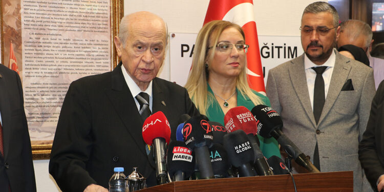 Bahçeli: İsrail'in aklını başına alması lazım