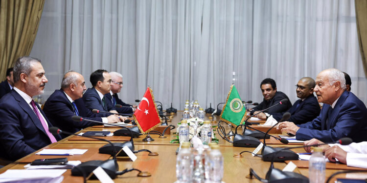 Bakan Fidan, Arap Devletleri Ligi Genel Sekreteriyle görüştü