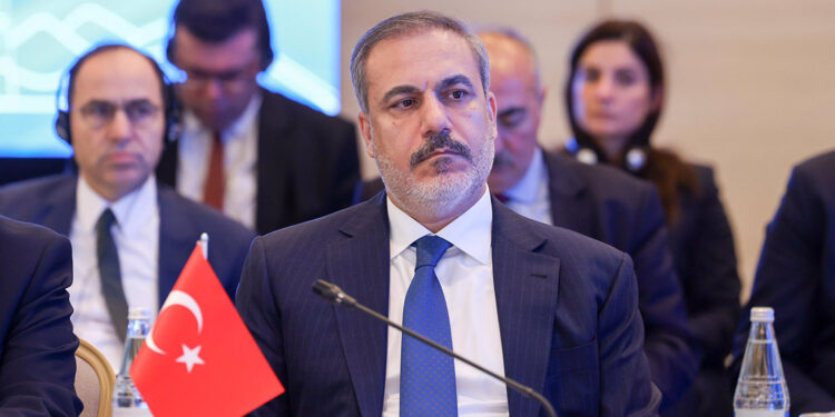 Bakan Fidan, Ekonomik İşbirliği Teşkilatı toplantısına katıldı