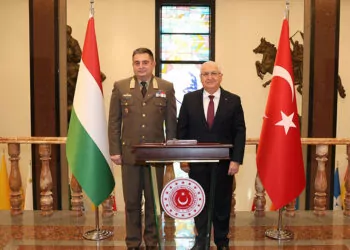 Bakan güler, macaristan genelkurmay başkanını kabul etti