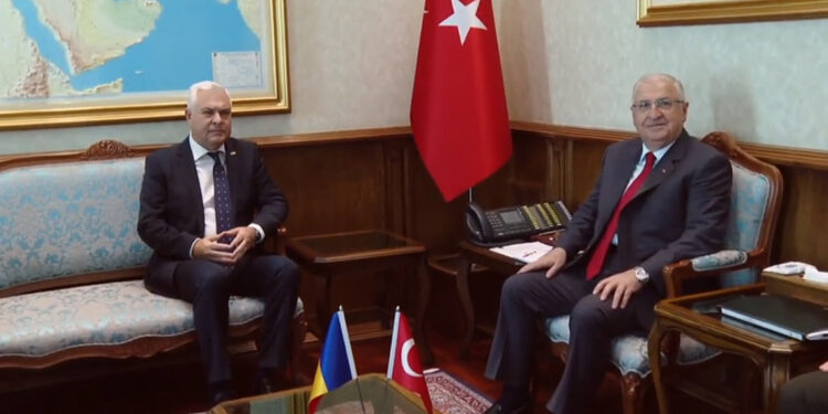 Bakan Güler, Romanya Savunma Bakanı ile görüştü