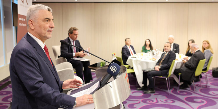 Bakan Ömer Bolat Brüksel’de