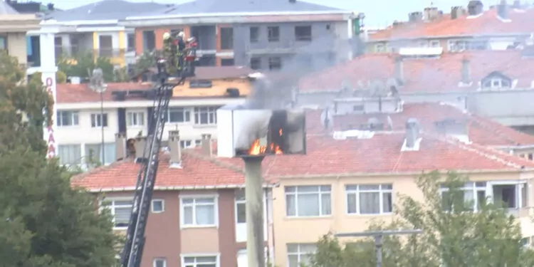 Bakırköy'de hastane bahçesinde yangın 