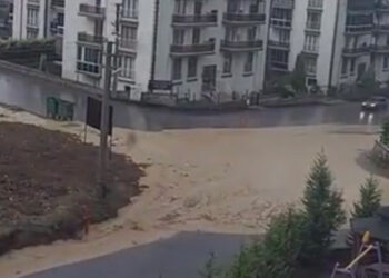 Bartın'da sağanak su baskınlarına sebep oldu