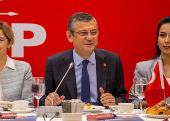 CHP milletvekili grubunda yüzde 55'e 45, biz öndeyiz