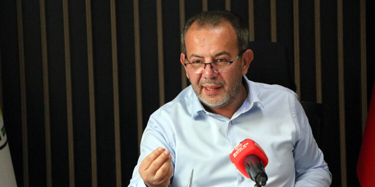 CHP'den ihraç edilen Özcan: 3 partiden teklif geldi