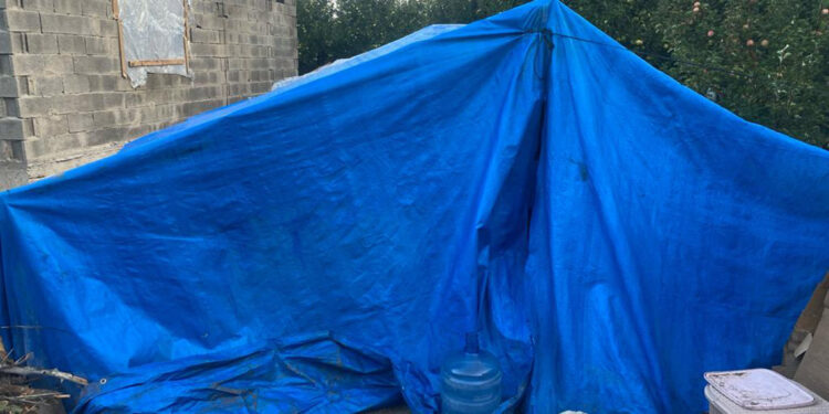 Çadırda karbonmonoksitten zehirlenen 6 kişi hastanelik oldu