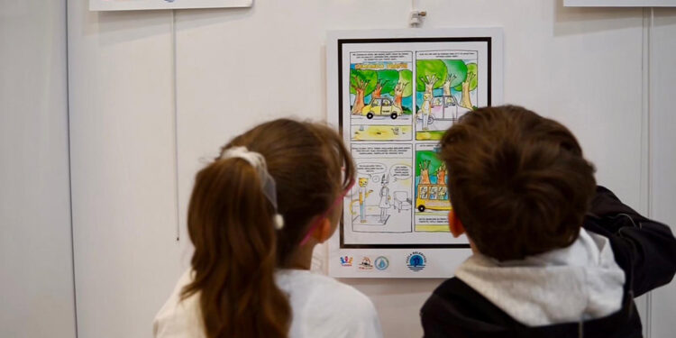 Çizgi Roman Okulu’nda çocuklar hayal gücünü sergiye taşıdı