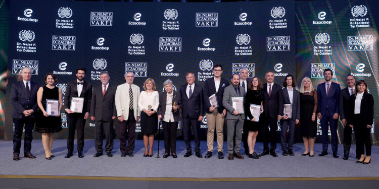 Dr. Nejat F. Eczacıbaşı Tıp Ödülleri sahiplerini buldu