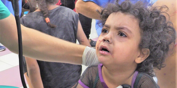 Dünya, Gazze'deki hastane saldırısına tepki gösterdi