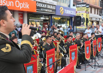 Edirne'de, 5'inci Kolordu'dan '29 Ekim' konseri