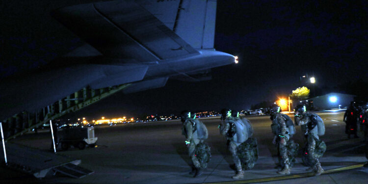 'Erciyes 2023 Tatbikatı' gece atlayışı ile başladı