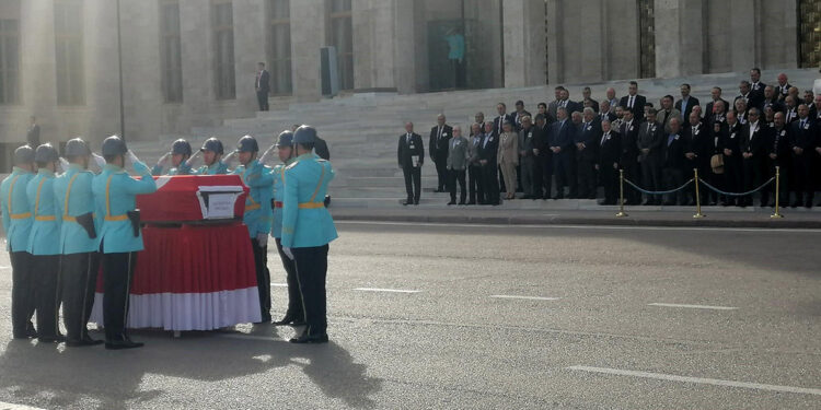 Eski milletvekili Ali Öğüten için TBMM'de cenaze töreni