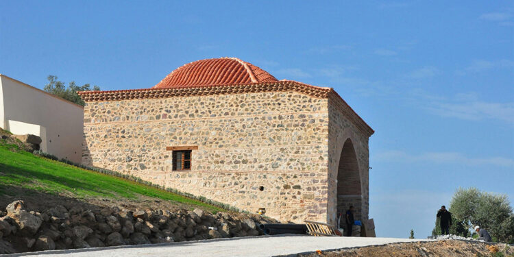 Fetih Mescidi, 710 yıl sonra ayağa kaldırıldı